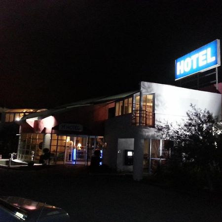 Hotel La Cle Saint-André-de-Sangonis Exterior foto
